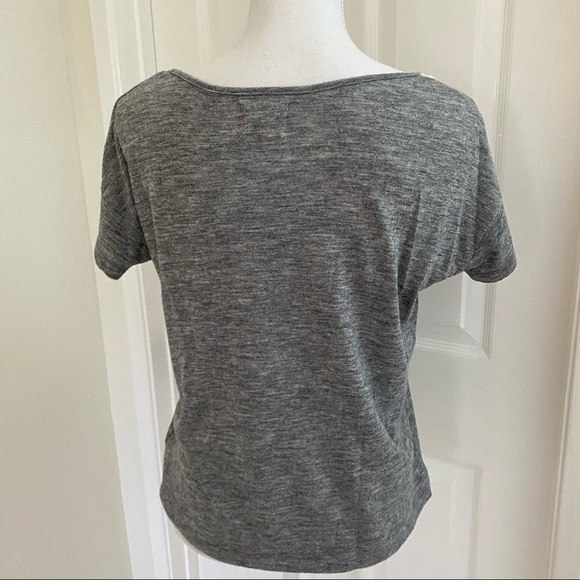 Pins and Needles Heather Grey Short Sleeve Top Crochet Collar Sz Small - Picture 5 of 6